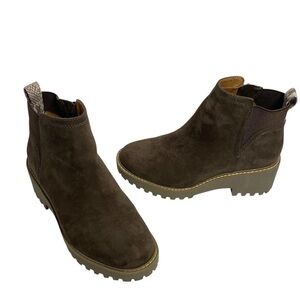 Universal Thread Brown Suede Ankle Boots size 5.5W wide chunky